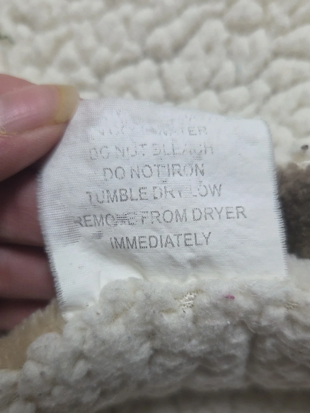 Cozy Reversible Sherpa Throw Blanket - Cream and Tan